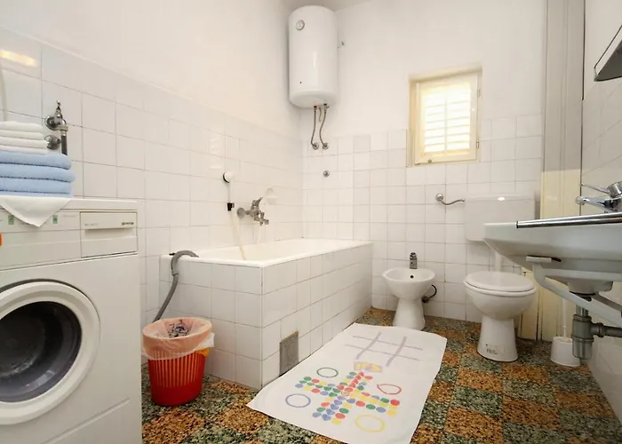 Apartman With Parking Space - 9099