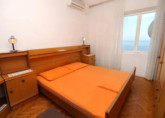 With Parking Space - 9099 Dubrovnik